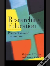 Capa do artigo Researching Education