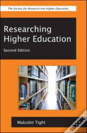 Capa do artigo Researching Higher Education