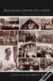 Capa do artigo Researching History Education