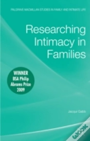 Capa do artigo Researching Intimacy In Families
