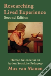 Capa do artigo Researching Lived Experience