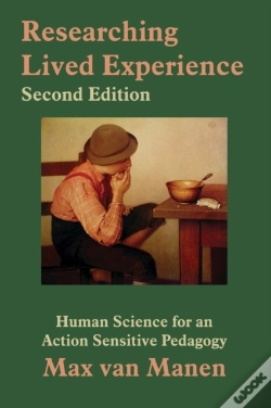 Capa do artigo Researching Lived Experience