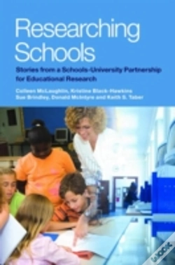Capa do artigo Researching Schools