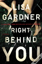 Capa do artigo Right Behind You