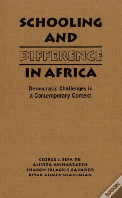 Capa do artigo Schooling And Difference In Africa