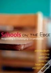 Capa do artigo Schools On The Edge