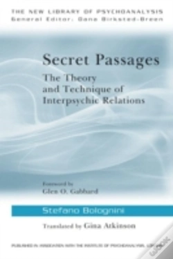 Capa do artigo Secret Passages