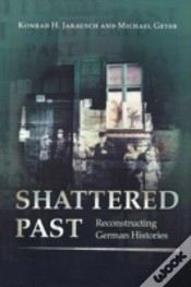 Capa do artigo Shattered Past