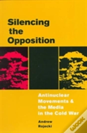 Capa do artigo Silencing The Opposition