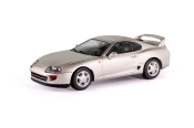 Capa do artigo Solid Toyota Supra MK4 - Silver Metallic - 2002 1/43 Scale with Acrylic Case
