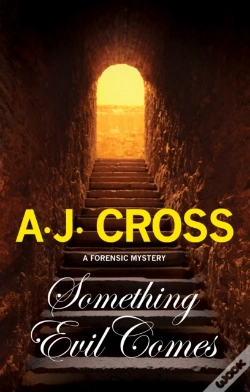 Capa do artigo Something Evil Comes