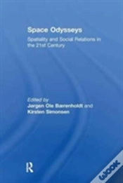 Capa do artigo Space Odysseys