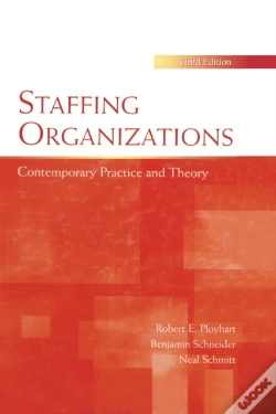 Capa do artigo Staffing Organizations