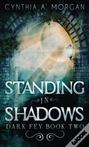Capa do artigo Standing In Shadows