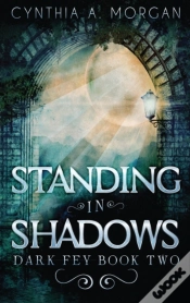 Capa do artigo Standing In Shadows