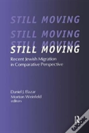 Capa do artigo Still Moving