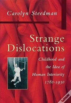 Capa do artigo Strange Dislocations