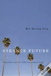 Capa do artigo Strange Future