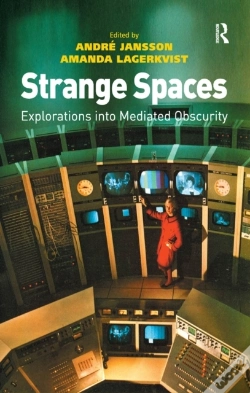 Capa do artigo Strange Spaces