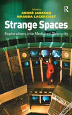 Capa do artigo Strange Spaces