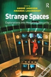 Capa do artigo Strange Spaces