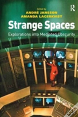 Capa do artigo Strange Spaces