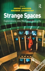 Capa do artigo Strange Spaces