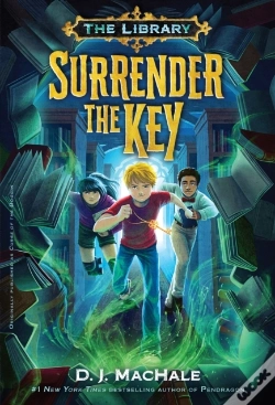 Capa do artigo Surrender The Key (The Library Book 1)