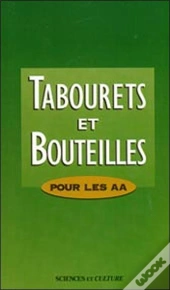 Tabourets Et Bouteilles Pour Les Aa