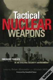 Capa do artigo Tactical Nuclear Weapons
