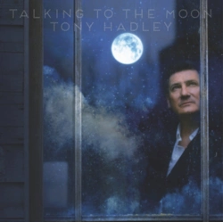 Capa do artigo Talking to the Moon - CD