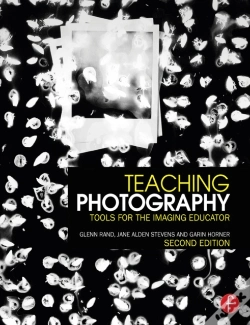 Capa do artigo Teaching Photography