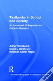 Capa do artigo Textbooks In School And Society