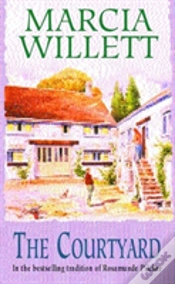 Capa do artigo The Courtyard