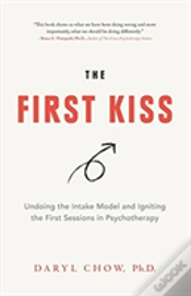 Capa do artigo The First Kiss
