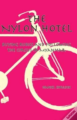 Capa do artigo The Nylon Hotel
