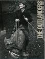 The Outlanders : Forging Ahead With Art Brut /Anglais - Preview
