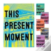 Capa do artigo This Present Moment