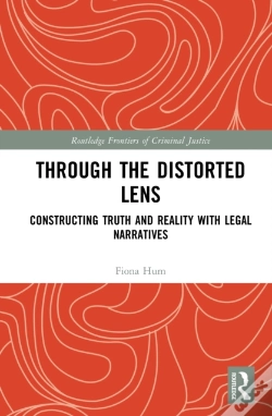 Capa do artigo Through The Distorted Lens