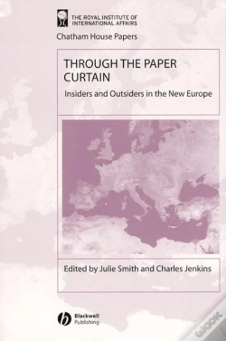 Capa do artigo Through The Paper Curtain
