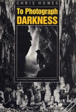 Capa do artigo To Photograph Darkness