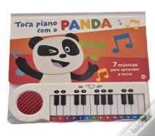 Toca Piano com o Panda
