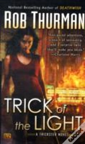 Capa do artigo Trick Of The Light