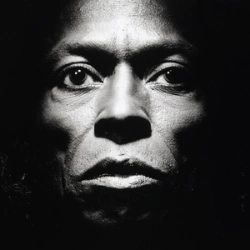 Capa do artigo Tutu - Vinil
