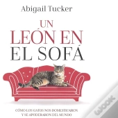Un León En El Sofá