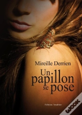 Un Papillon Se Pose