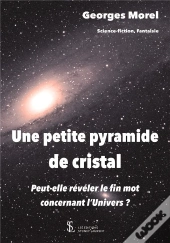 Une Petite Pyramide De Cristal