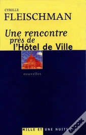 Une Rencontre Pres De L'Hotel De Ville