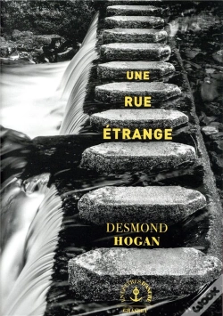 Capa do artigo Une Rue Etrange