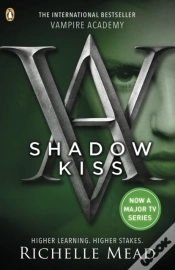 Capa do artigo Vampire Academy: Shadow Kiss (Book 3)